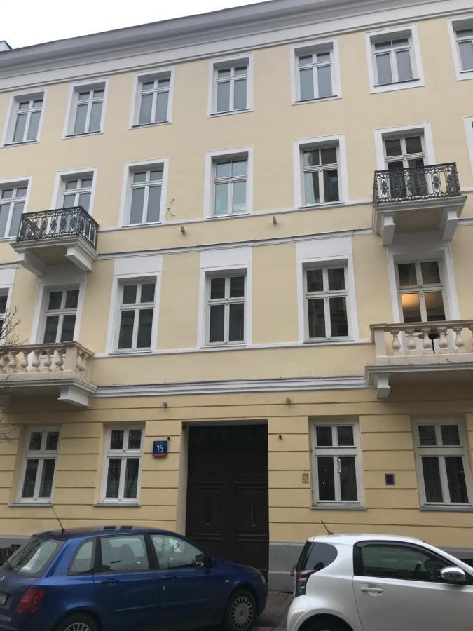 Lägenhet Wilcza Warszawa